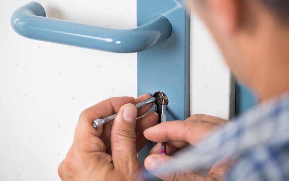 prix d'un serrurier pour ouvrir une porte Chelles